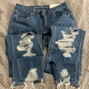 NWT American Eagle Mom Jean / Size 6